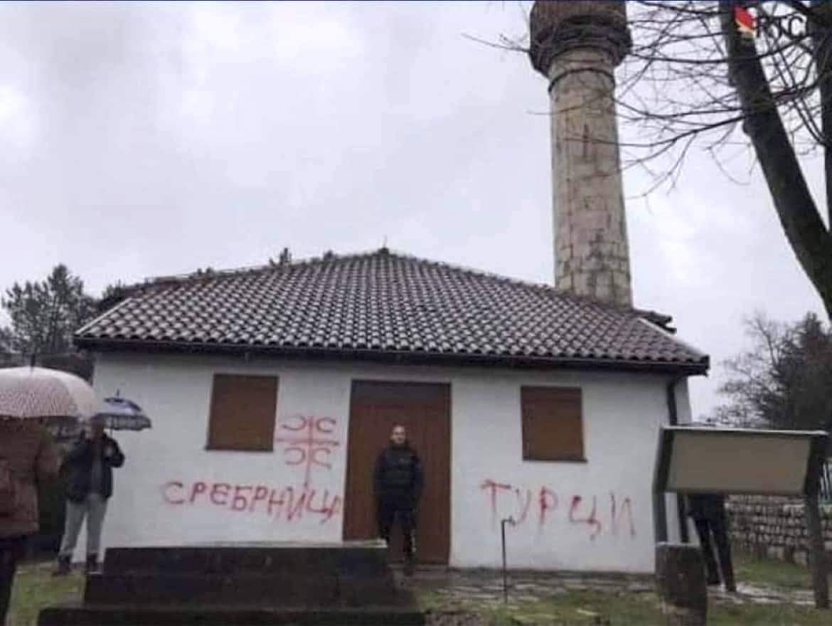 Nikšić, Crna Gora 10.02,2021 - Sekretar IZ u Crnoj Gori: Slučaj skrnavljenja džamije u Nikšiću ne smije ostati nerazjašnjen